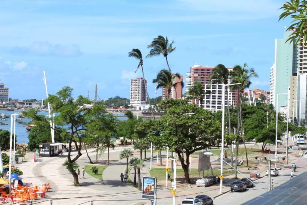 13 Flat Beira Mar Com Energia, Vaga, 3 Camas, Wi-Fi E Ar Apartment Fortaleza  Exterior photo